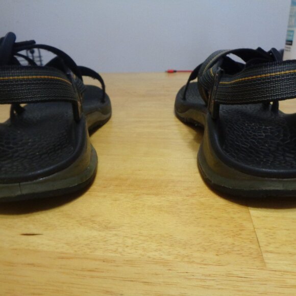 Chaco Men's Updraft Bulloo Sandals Shadow Size 13 Black/Gray. - Picture 3 of 8